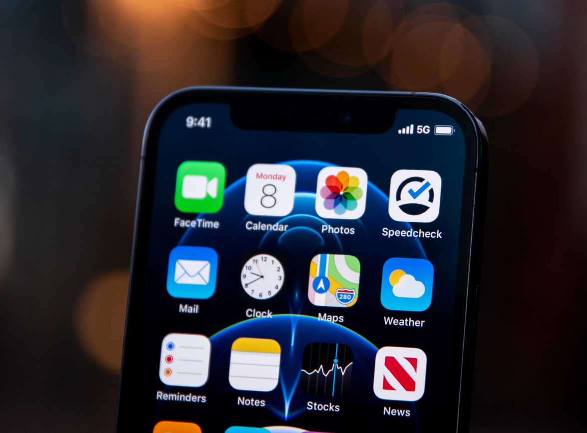 莱芜苹果手机维修分享为什么 iPhone 12 在冬季会自动关机 